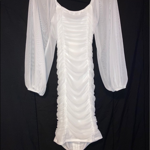 Drawstring Ruched Front Body-con Dress - Picture 4 of 6